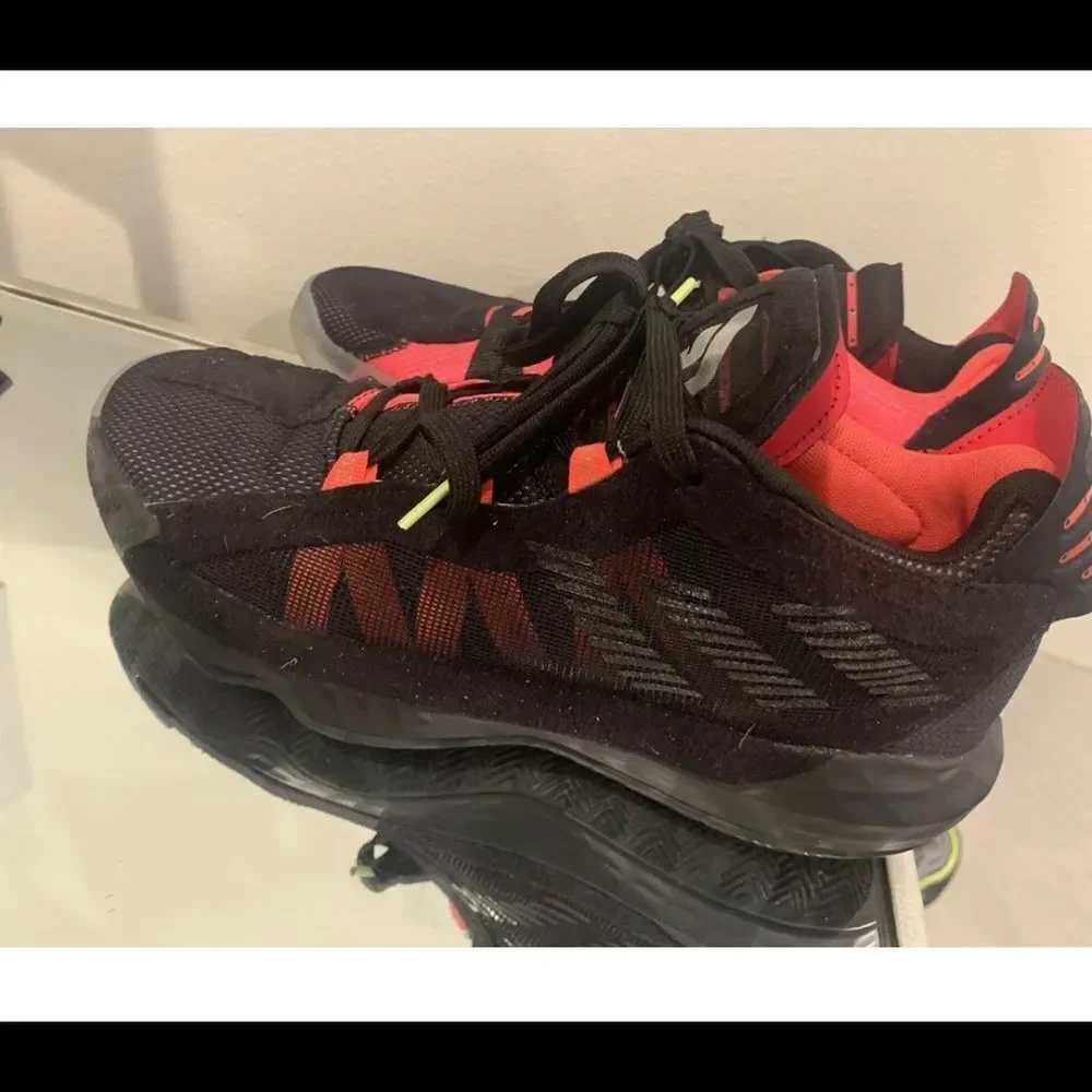 Adidas Dame 6 Ruthless - Size 7.5 Men’s